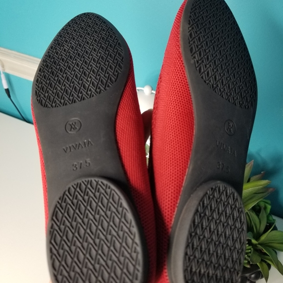 Red Flats for Women - Picture 6 of 9
